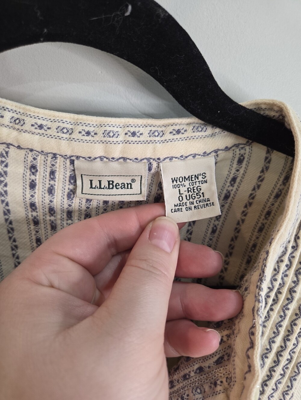 VTG LL Bean Cotton Dobby Nightgown Pintuck Pleats Size Large Cream Blue Cottage - Picture 4 of 11